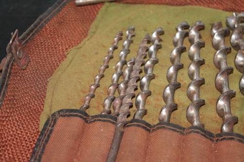 18 Vintage Drill Bits