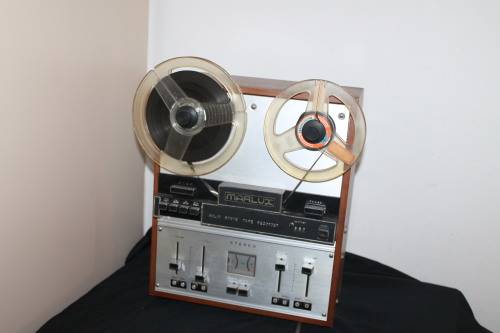 Reel to Reel Tape Recorder