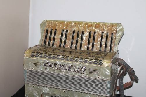 Fremielio Piano Accordian