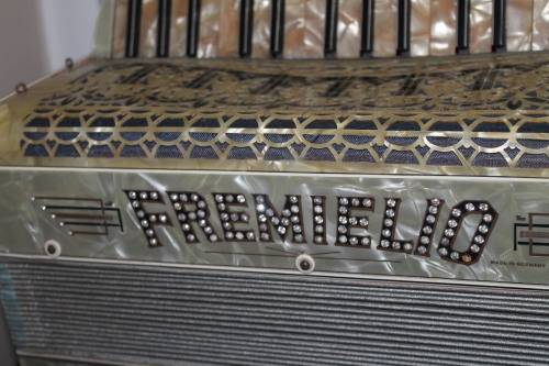 Fremielio Piano Accordian