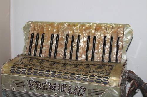 Fremielio Piano Accordian