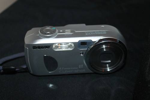 Sony Cyber-shot DSC P73