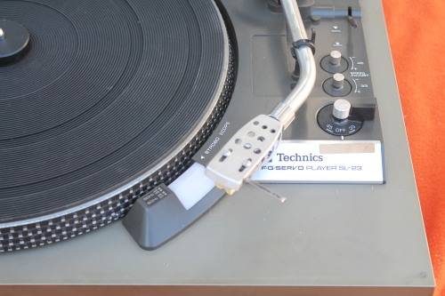 Technics SL 23 LP Player