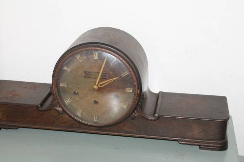 Mantle Clocks