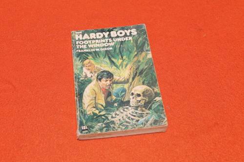 The Hardy Boys Footprints under The Window