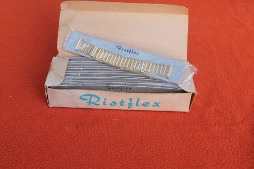12 Vintage watch straps