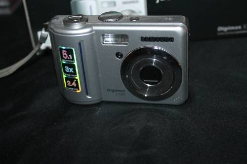 Samsung Digimax S500 Boxed