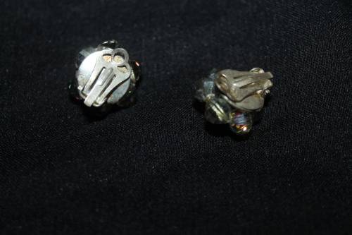 Vintage clip on Earings