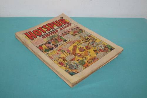 7 Hotspur Comic`s