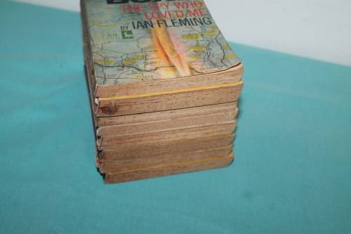 8 Ian Flemmin James Bond Books