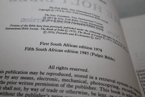 Large Holy Bible New International Version