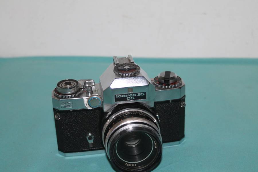 Icarex 35 CS Film Camera with leather case