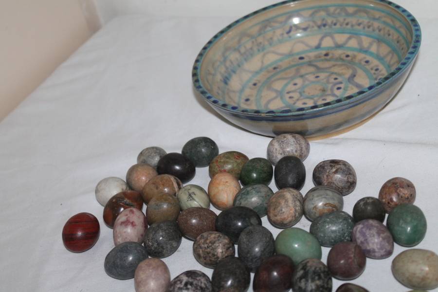 40 Stone eggs for decor