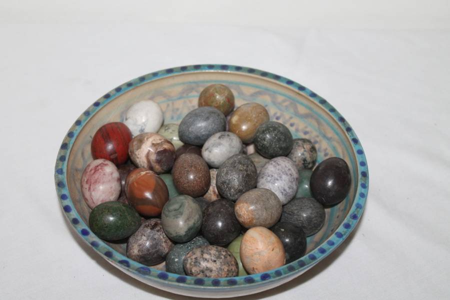 40 Stone eggs for decor