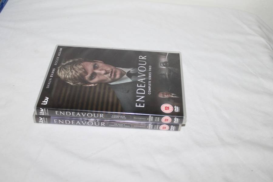 Endeavour Seasons 1 & 2