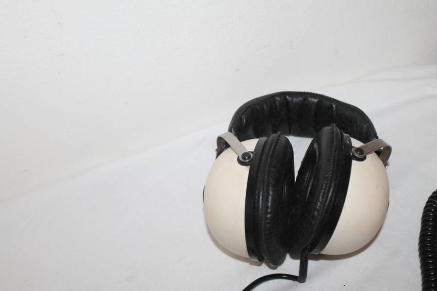 Vintage Pioneer SE 30 A Headphones Boxed