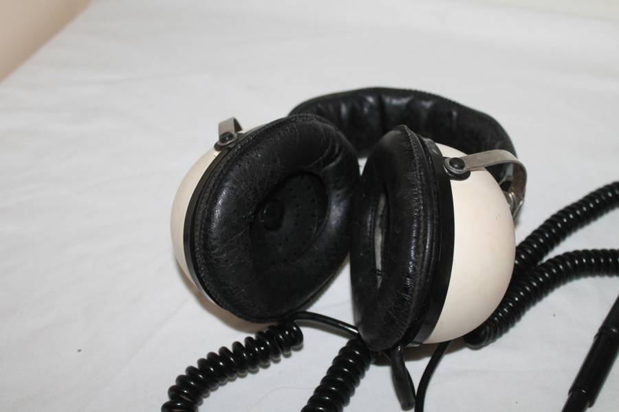 Vintage Pioneer SE 30 A Headphones Boxed