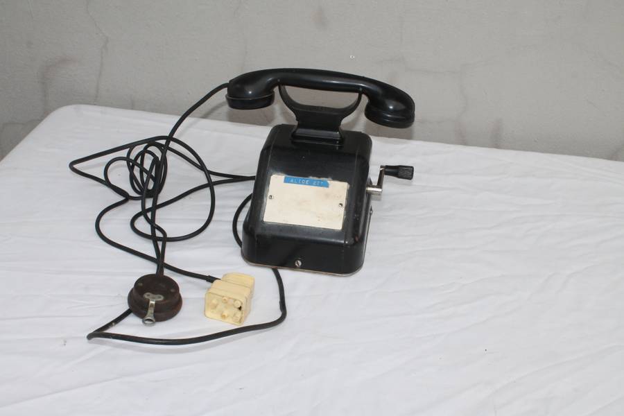 Vintage Sieman`s Telephone