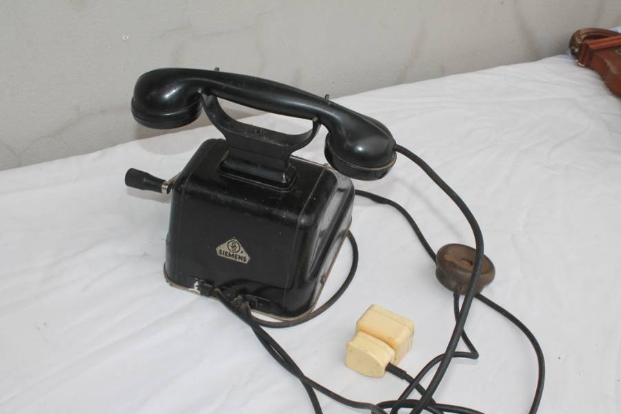 Vintage Sieman`s Telephone