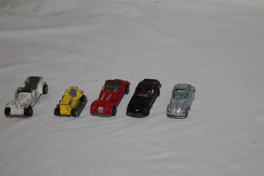 13 Assorted Majorette model cars