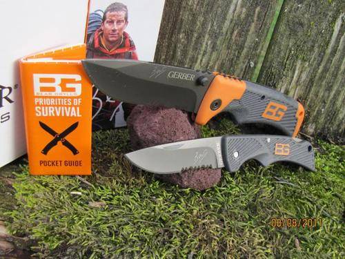 BEAR GRYLLS GERBER SURVIVAL SERIES SCOUT KNIFE + COMPACT SCOUT KNIFE - 10 on auction!!