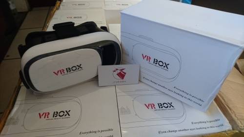 VR BOX Virtual Reality Headset 2.0 Snap Friday