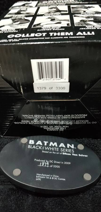 Batman Black And White Statue