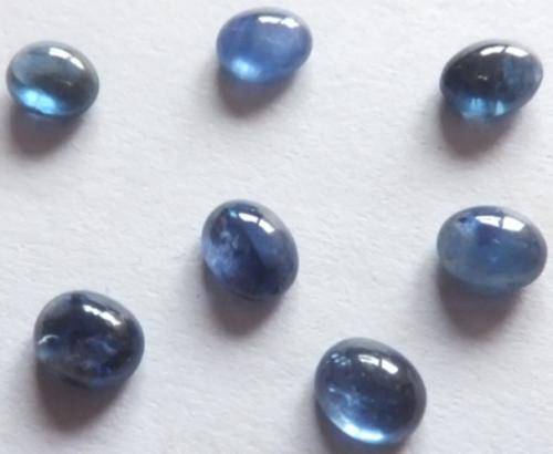 ROYAL BLUE SAPPHIRE CABOCHONS - 7 PIECE LOT -  5x4mm each