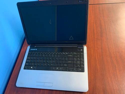 Gigabyte Q1585N Laptop