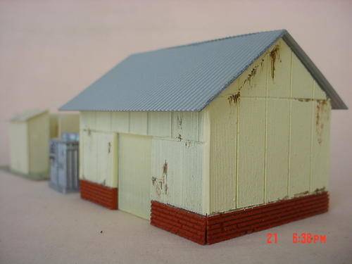 HO SAR Typical Station Goods Shed (Shabby, neglected and rusty)