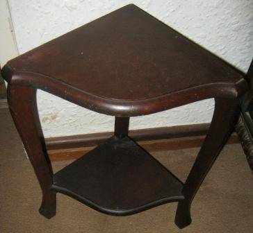 SMALL CORNER / SIDE TABLE ~HAVE A LOOK!!!!!!!!