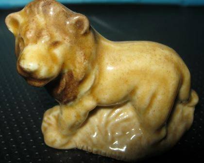 WADE ENGLAND LION~HAVE A LOOK!!!!!!!!
