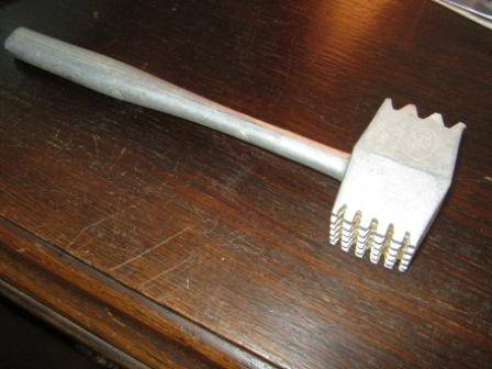 TALA STEAK HAMMER/TENDERISER ~ HAVE A LOOK!!!!