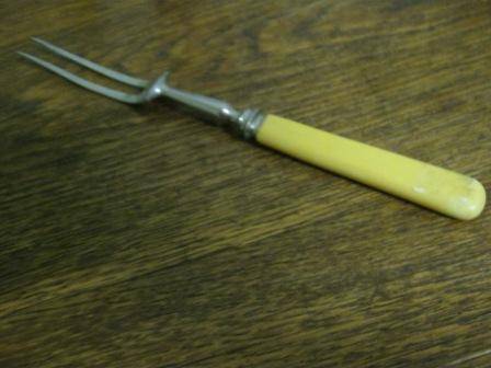 CARVING FORK~GOOD CONDITION  HAVE A LOOK!!
