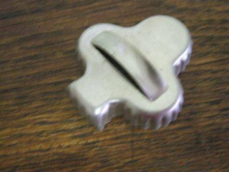 COLLECTABLE OLD COOKIE CUTTER IN CLUB SHAPE~ NO CHIPS OR CRACKS~ HAVE A LOOK!!!!