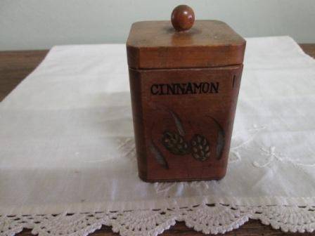 WOODEN CINNAMON HOLDER~ NO CHIPS OR CRACKS ~ HAVE A LOOK!