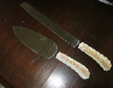 CAKE KNIFE AND  SERVER WITH ORNATE DETAIL IN GOOD CONDITION ~ HAVE A LOOK!!!