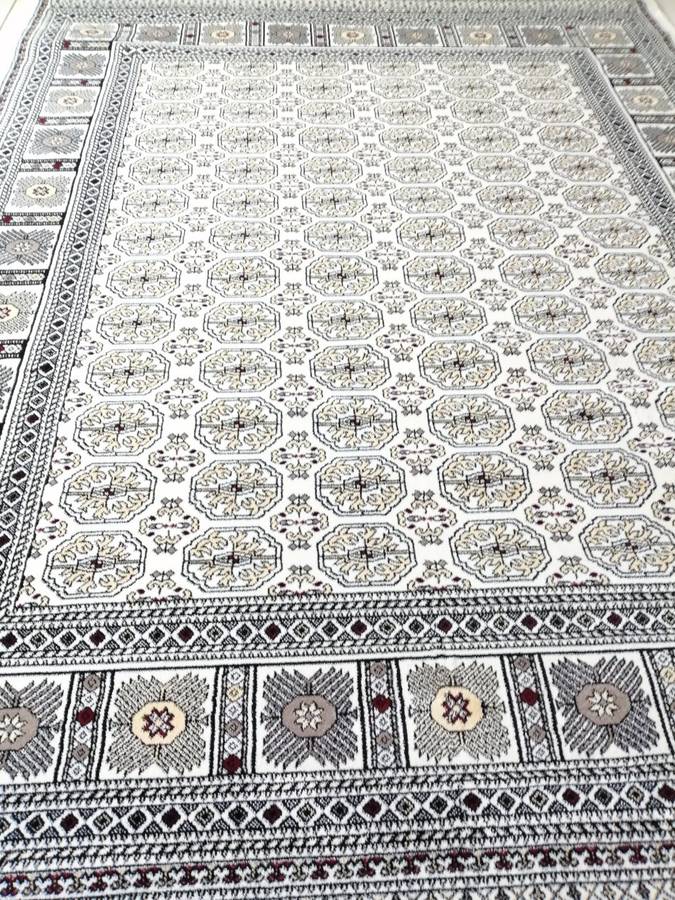 Beautiful , Vibrant , Modern , Excellent Quality Turkish Carpets