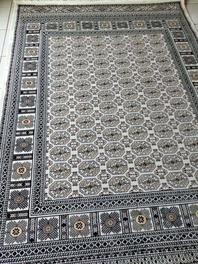 Beautiful , Vibrant , Modern , Excellent Quality Turkish Carpets