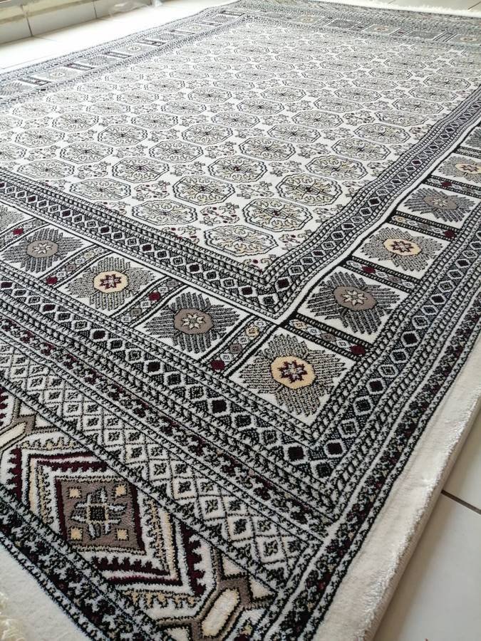 Beautiful , Vibrant , Modern , Excellent Quality Turkish Carpets