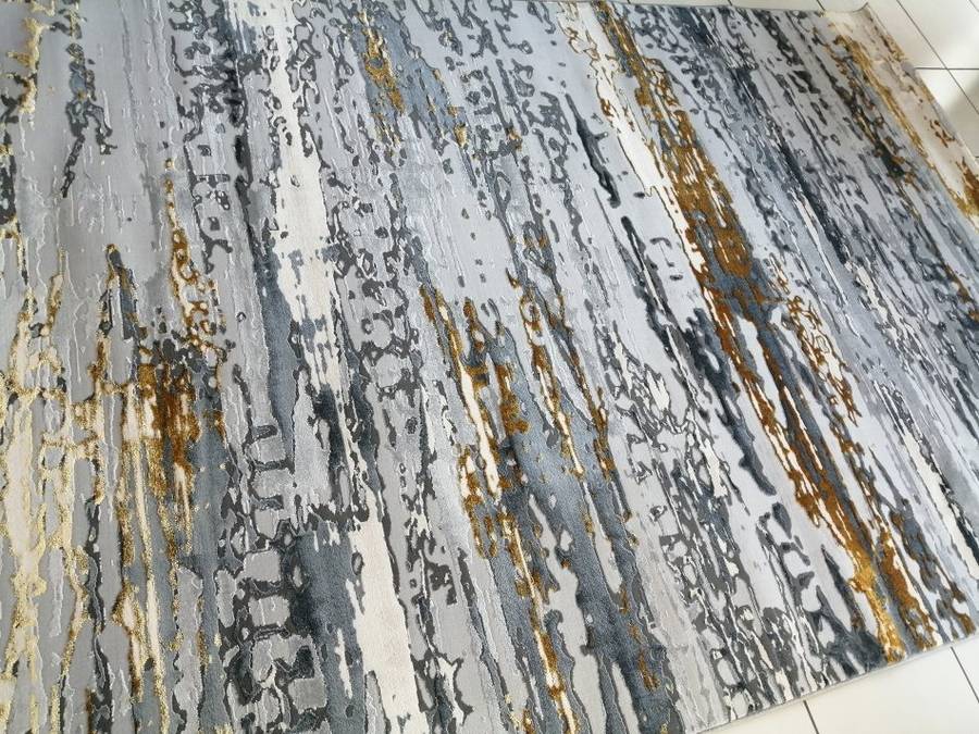 Beautiful , Vibrant , Modern , Excellent Quality Turkish Modern Rug