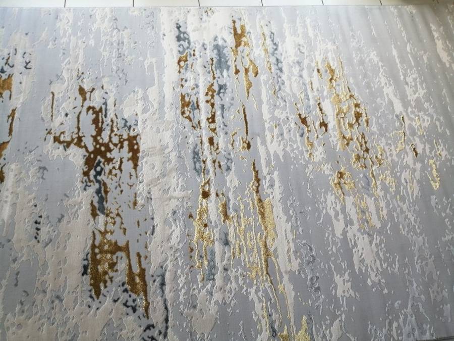 Beautiful , Vibrant , Modern , Excellent Quality Turkish Modern Rug