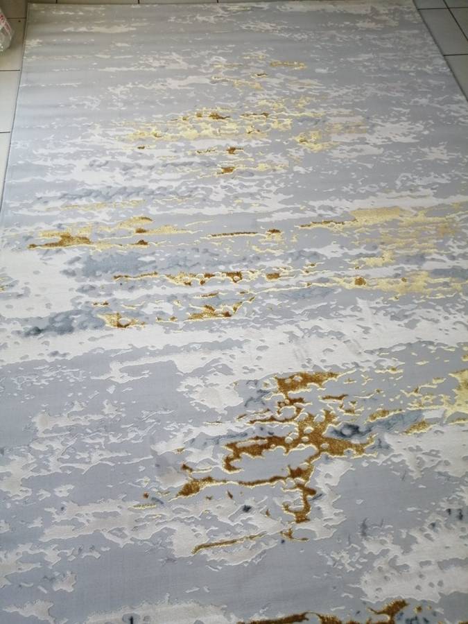 Beautiful , Vibrant , Modern , Excellent Quality Turkish Modern Rug