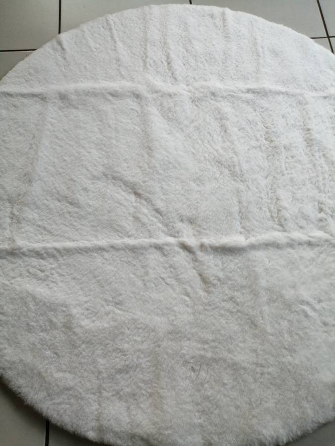 Soft Luxurious Fur Round Rug - 120 x 120cm