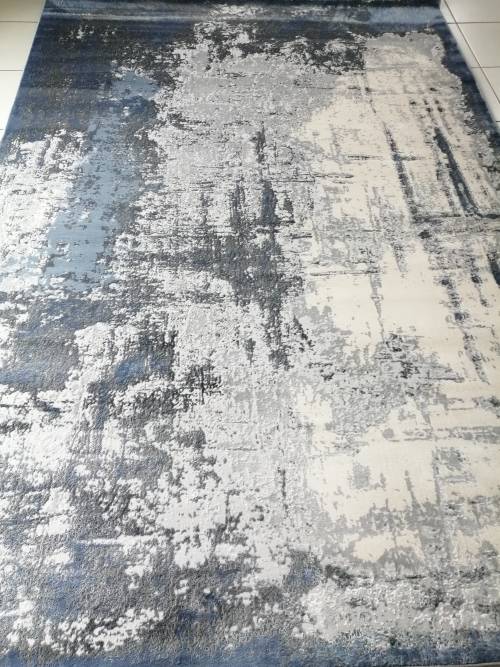 Beautiful Modern Rug