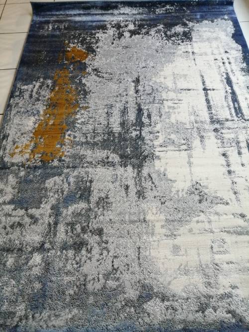 Beautiful Modern Rug