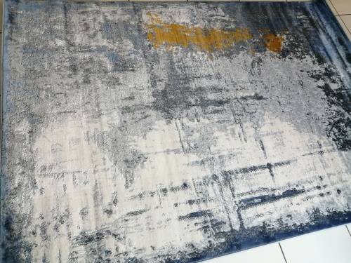 Beautiful Modern Rug