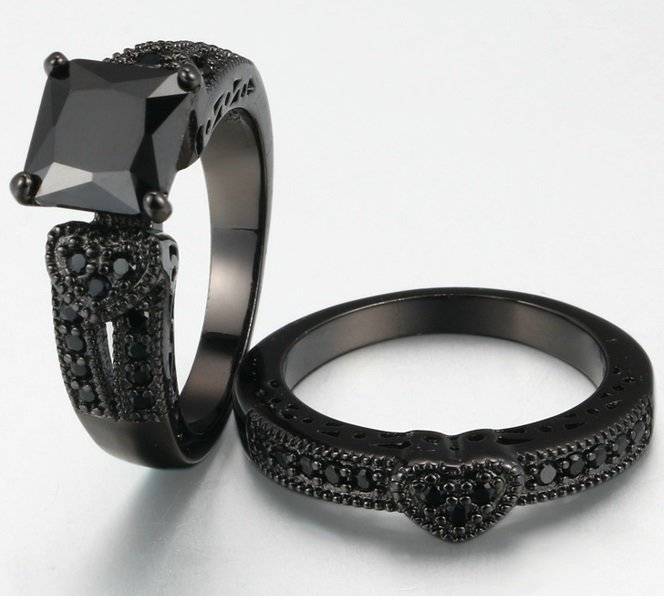 Stunning 3 Carat Simulated Diamond Wedding Ring Set(Dbl Band). Sizes Available :  6 ; 7 ; 8 ; 9  !!!
