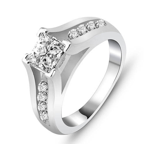 Exclusive 1.50 Carat Princess Cut Cr. Diamond with Accents Ring. Size 9.5 / S3/4