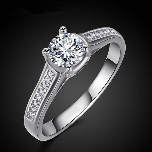 Extraordinary 1 Carat Simulated Diamond Ring. Size 6 / M